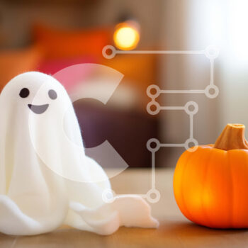 Intra Συλλεκτικό Ξύλινο Παζλ Plywood  4mm - Απόκριες φαντάσματα σε ξύλινο τραπέζι με κολοκύθα Σε Ξύλινο Κουτί - Διαστάσεις Puzzle: 10x10 cm – 25 κομμάτια - Image 1