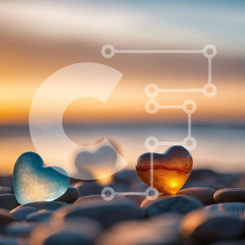 Intra Συλλεκτικό Ξύλινο Παζλ Plywood  4mm - Γυάλινα ειδώλια σε σχήμα καρδιάς στην παραλία Pebble στο ηλιοβασίλεμα Σε Ξύλινο Κουτί - Διαστάσεις Puzzle: 10x10 cm – 25 κομμάτια - Image 1