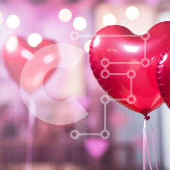 Intra Συλλεκτικό Ξύλινο Παζλ Plywood  4mm - Γιορτή του Αγίου Βαλεντίνου με μπαλόνια σε σχήμα καρδιάς Σε Ξύλινο Κουτί - Διαστάσεις Puzzle: 10x10 cm – 25 κομμάτια - Image 1