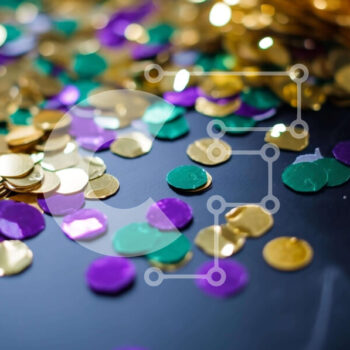 Intra Συλλεκτικό Ξύλινο Παζλ Plywood  4mm - Πολύχρωμο κομφετί σε ένα τραπέζι Σε Ξύλινο Κουτί - Διαστάσεις Puzzle: 10x10 cm – 25 κομμάτια - Image 1