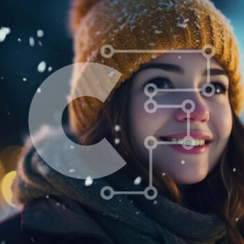 Intra Συλλεκτικό Ξύλινο Παζλ Plywood  4mm - Χαμογελαστή γυναίκα στο χιόνι με κουκούτσι και φώτα Σε Ξύλινο Κουτί - Διαστάσεις Puzzle: 10x10 cm – 25 κομμάτια - Image 1