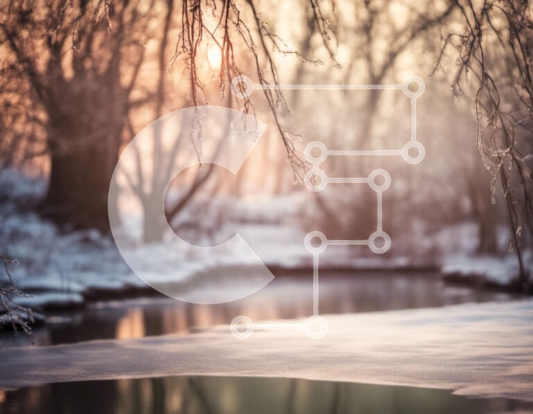 Intra Συλλεκτικό Ξύλινο Παζλ Plywood  4mm - Winter Wonderland: Ηλιοβασίλεμα σε ένα χιονισμένο ποτάμι Σε Ξύλινο Κουτί - Διαστάσεις: 10x10 cm – 25 κομμάτια