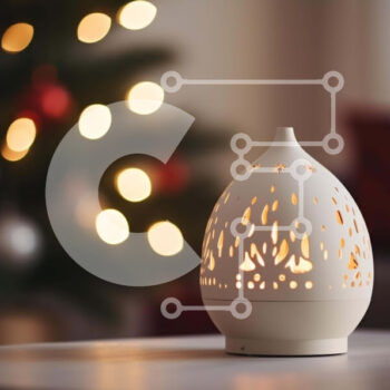 Intra Συλλεκτικό Ξύλινο Παζλ Plywood  4mm - Λευκός διαχύτης στο τραπέζι μπροστά από το διακοσμητικό χριστουγεννιάτικο δέντρο Σε Ξύλινο Κουτί - Διαστάσεις Puzzle: 10x10 cm – 25 κομμάτια - Image 1