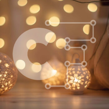 Intra Συλλεκτικό Ξύλινο Παζλ Plywood  4mm - Γιορτινό τραπέζι με φωτάκια και διακοσμητικά Σε Ξύλινο Κουτί - Διαστάσεις Puzzle: 10x10 cm – 25 κομμάτια - Image 1