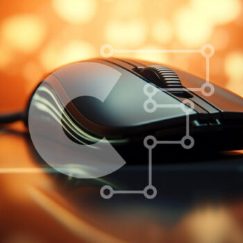 Intra Συλλεκτικό Ξύλινο Παζλ Plywood  4mm - Μαύρο ποντίκι υπολογιστή σε πορτοκαλί τραπέζι Σε Ξύλινο Κουτί - Διαστάσεις Puzzle: 10x10 cm – 25 κομμάτια - Image 1