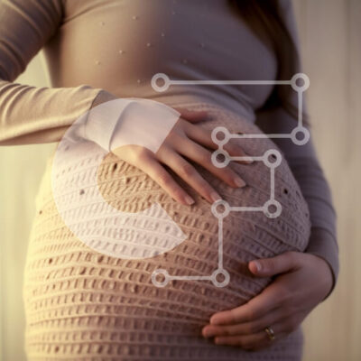 Intra Συλλεκτικό Ξύλινο Παζλ Plywood  4mm - Έγκυος γυναίκα με τα χέρια στο στομάχι Σε Ξύλινο Κουτί - Διαστάσεις Puzzle: 10x10 cm – 25 κομμάτια - Image 1