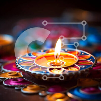 Intra Συλλεκτικό Ξύλινο Παζλ Plywood  4mm - Αναμμένο κερί σε περίτεχνα διακοσμημένο τραπέζι Σε Ξύλινο Κουτί - Διαστάσεις Puzzle: 10x10 cm – 25 κομμάτια - Image 1