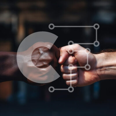 Intra Συλλεκτικό Ξύλινο Παζλ Plywood  4mm - Fist Bump που συμβολίζει την ενότητα και τη διαφορετικότητα Σε Ξύλινο Κουτί - Διαστάσεις Puzzle: 10x10 cm – 25 κομμάτια - Image 1