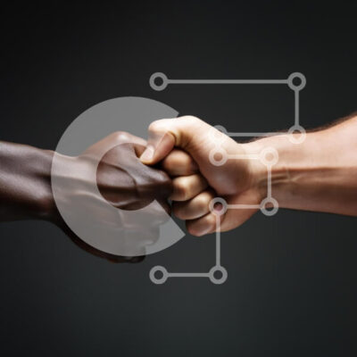 Intra Συλλεκτικό Ξύλινο Παζλ Plywood  4mm - Πυγμή που αντιπροσωπεύει τη φιλία και την ενότητα Σε Ξύλινο Κουτί - Διαστάσεις Puzzle: 10x10 cm – 25 κομμάτια - Image 1