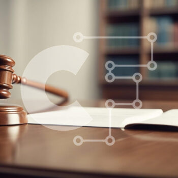 Intra Συλλεκτικό Ξύλινο Παζλ Plywood 4mm - Gavel and Legal Book in Law Office Σε Ξύλινο Κουτί - Διαστάσεις Puzzle: 10x10 cm – 25 κομμάτια - Image 1