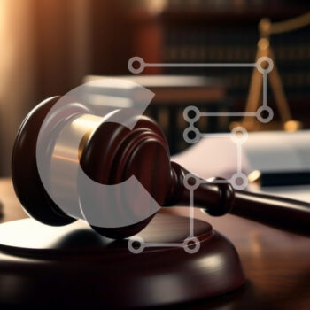 Intra Συλλεκτικό Ξύλινο Παζλ Plywood 4mm - Gavel and Legal Books σε σκηνικό δικαστηρίου Σε Ξύλινο Κουτί - Διαστάσεις Puzzle: 10x10 cm – 25 κομμάτια - Image 1