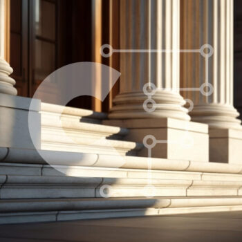 Intra Συλλεκτικό Ξύλινο Παζλ Plywood  4mm - Κοντινό πλάνο Κλασικών κτιριακών στηλών και βημάτων Σε Ξύλινο Κουτί - Διαστάσεις Puzzle: 10x10 cm – 25 κομμάτια - Image 1