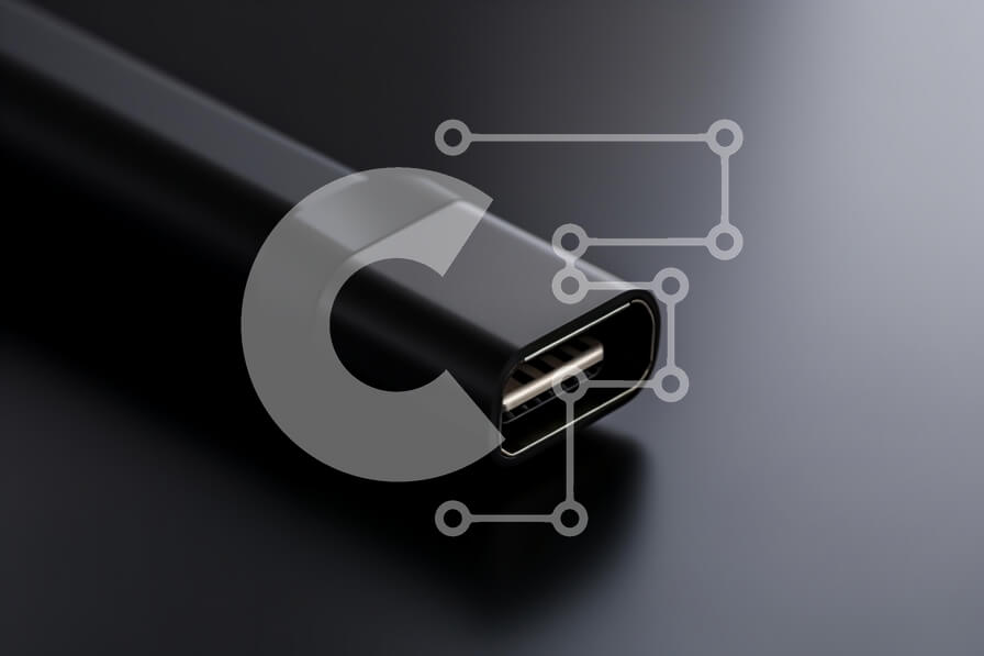 Intra Συλλεκτικό Ξύλινο Παζλ Plywood  4mm - Κοντινό πλάνο της υποδοχής USB-C Σε Ξύλινο Κουτί - Διαστάσεις Puzzle: 10x10 cm – 25 κομμάτια