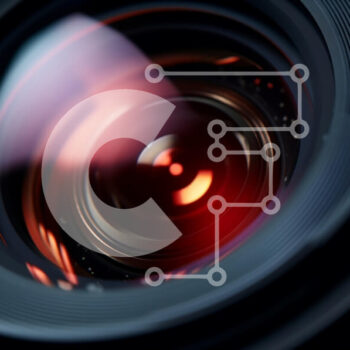 Intra Συλλεκτικό Ξύλινο Παζλ Plywood  4mm - Κοντινό πλάνο του φακού κάμερας Σε Ξύλινο Κουτί - Διαστάσεις Puzzle: 10x10 cm – 25 κομμάτια - Image 1