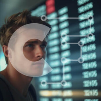 Intra Συλλεκτικό Ξύλινο Παζλ Plywood  4mm - Νεαρός άνδρας στον πίνακα πληροφοριών πτήσης αεροδρομίου Σε Ξύλινο Κουτί - Διαστάσεις Puzzle: 10x10 cm – 25 κομμάτια - Image 1