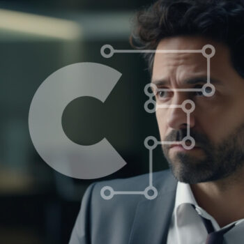 Intra Συλλεκτικό Ξύλινο Παζλ Plywood  4mm - Σοβαρός επιχειρηματίας σε περιβάλλον γραφείου Σε Ξύλινο Κουτί - Διαστάσεις Puzzle: 10x10 cm – 25 κομμάτια - Image 1