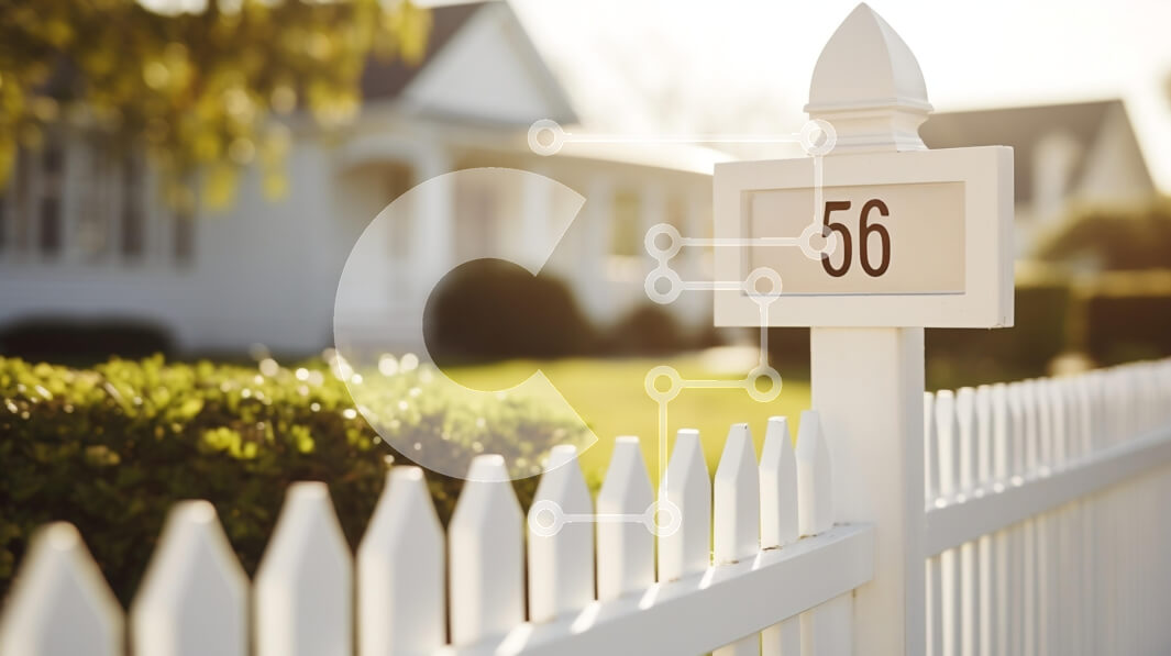 Intra Συλλεκτικό Ξύλινο Παζλ Plywood  4mm - Καλαίσθητο σπίτι με φράχτη και πινακίδα αριθμού Σε Ξύλινο Κουτί - Διαστάσεις Puzzle: 10x10 cm – 25 κομμάτια