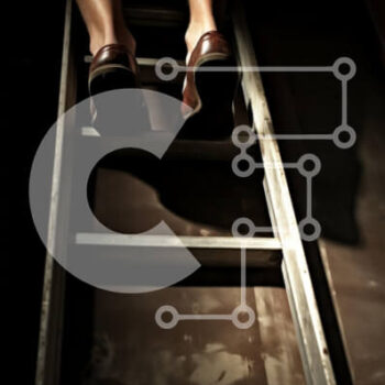 Intra Συλλεκτικό Ξύλινο Παζλ Plywood  4mm - Πόδια σε μια σκάλα σε ημίφως Σε Ξύλινο Κουτί - Διαστάσεις Puzzle: 10x10 cm – 25 κομμάτια - Image 1