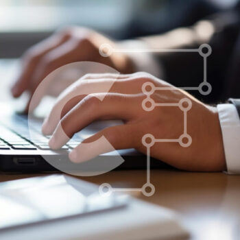 Intra Συλλεκτικό Ξύλινο Παζλ Plywood  4mm - Πληκτρολόγηση σε φορητό υπολογιστή σε επαγγελματικό περιβάλλον Σε Ξύλινο Κουτί - Διαστάσεις Puzzle: 10x10 cm – 25 κομμάτια - Image 1