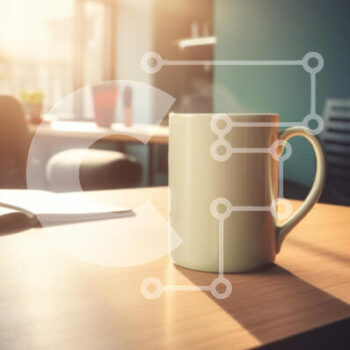 Intra Συλλεκτικό Ξύλινο Παζλ Plywood  4mm - Άνετη κούπα καφέ σε ξύλινο τραπέζι σε ηλιόλουστο δωμάτιο Σε Ξύλινο Κουτί - Διαστάσεις Puzzle: 10x10 cm – 25 κομμάτια - Image 1