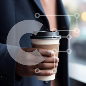 Intra Συλλεκτικό Ξύλινο Παζλ Plywood  4mm - Άνδρας που κρατά φλιτζάνι καφέ σε αστικό περιβάλλον Σε Ξύλινο Κουτί - Διαστάσεις Puzzle: 10x10 cm – 25 κομμάτια