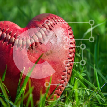 Intra Συλλεκτικό Ξύλινο Παζλ Plywood  4mm - Μπέιζμπολ σε σχήμα καρδιάς στο γρασίδι Σε Ξύλινο Κουτί - Διαστάσεις Puzzle: 10x10 cm – 25 κομμάτια - Image 1