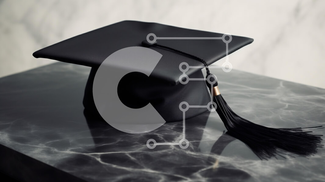 Intra Συλλεκτικό Ξύλινο Παζλ Plywood  4mm - Μαύρο καπάκι αποφοίτησης σε μαρμάρινη επιφάνεια Σε Ξύλινο Κουτί - Διαστάσεις Puzzle: 10x10 cm – 25 κομμάτια