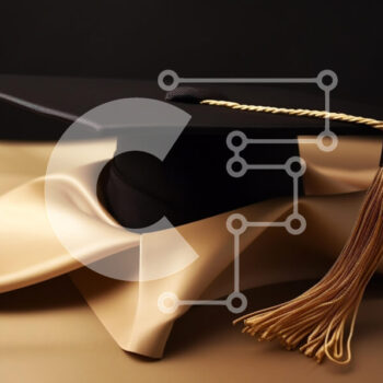 Intra Συλλεκτικό Ξύλινο Παζλ Plywood  4mm - Καπάκι αποφοίτησης σε χρυσό σατέν Σε Ξύλινο Κουτί - Διαστάσεις Puzzle: 10x10 cm – 25 κομμάτια - Image 1