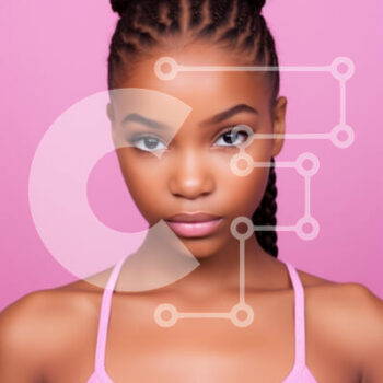 Intra Συλλεκτικό Ξύλινο Παζλ Plywood  4mm - Πορτρέτο ενός νεαρού κοριτσιού με πλεγμένα μαλλιά Σε Ξύλινο Κουτί - Διαστάσεις Puzzle: 10x10 cm – 25 κομμάτια - Image 1