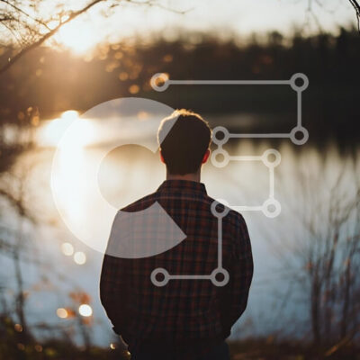 Intra Συλλεκτικό Ξύλινο Παζλ Plywood  4mm - Στοχαστική στιγμή δίπλα στο νερό στο ηλιοβασίλεμα Σε Ξύλινο Κουτί - Διαστάσεις: 10x10 cm – 25 κομμάτια - Image 1