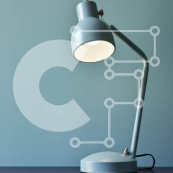 Intra Συλλεκτικό Ξύλινο Παζλ Plywood  4mm - Κομψό φωτιστικό γραφείου σε σκοτεινή επιφάνεια Σε Ξύλινο Κουτί - Διαστάσεις Puzzle: 10x10 cm – 25 κομμάτια - Image 1