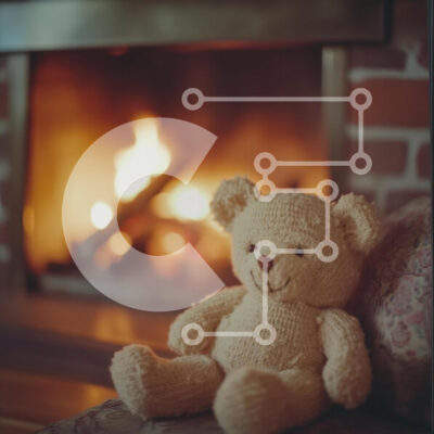 Intra Συλλεκτικό Ξύλινο Παζλ Plywood  4mm - Άνετο αρκουδάκι δίπλα στο τζάκι Σε Ξύλινο Κουτί - Διαστάσεις Puzzle: 10x10 cm – 25 κομμάτια - Image 1