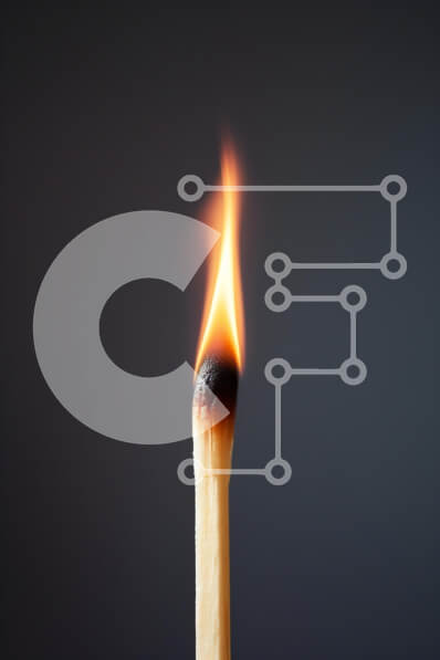 Intra Συλλεκτικό Ξύλινο Παζλ Plywood  4mm - Καύση σπιρτόξυλο σε σκοτεινό φόντο Σε Ξύλινο Κουτί - Διαστάσεις: 10x10 cm – 25 κομμάτια