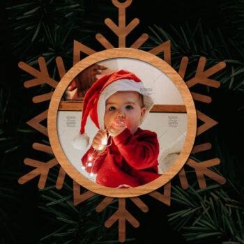 Intra απο ξύλο plywood 3mm-4mm πάχος Τρισδιάστατο χριστουγεννιάτικο στολίδι με κορνίζα λέιζερ Δίασταση 20x30 cm INTRAFABR-109873702 - Image 1