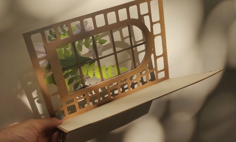 Intra απο ξύλο plywood 3mm-4mm πάχος Ευχετήρια κάρτα λέιζερ με τρισδιάστατο παράθυρο Δίασταση 10x20 cm INTRAFABR-40525907 - Image 6