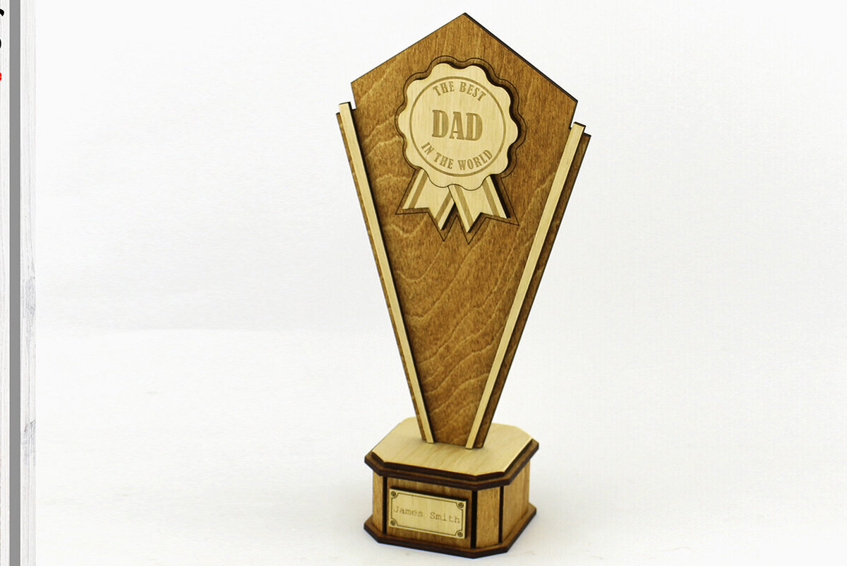 Intra απο ξύλο plywood 3mm-4mm πάχος Τρόπαιο Βραβείου. κοπής με λέιζερ. Δίασταση 15x15 cm INTRAFABR-82471219