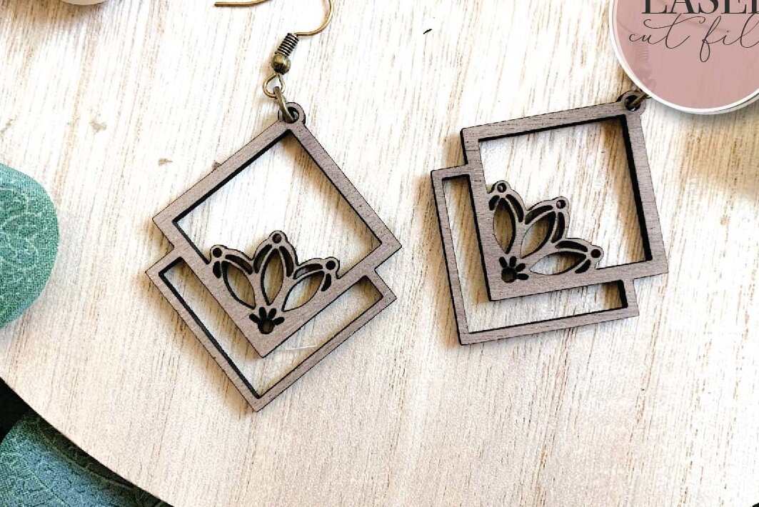 Intra απο ξύλο plywood 3mm-4mm πάχος Σκουλαρίκια λέιζερ Boho Floral Δίασταση 3x3 cm INTRAFABR-73359022