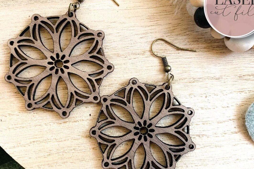 Intra απο ξύλο plywood 3mm-4mm πάχος Σκουλαρίκια λέιζερ Boho Floral Δίασταση 3x3 cm INTRAFABR-73365798