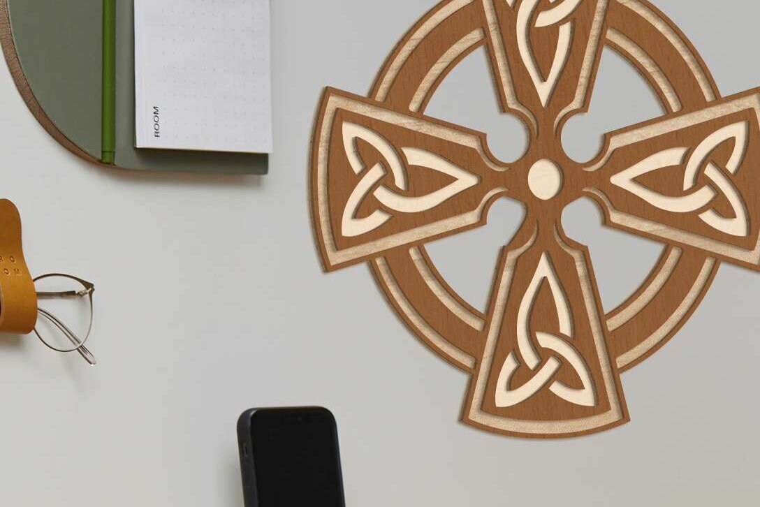 Intra απο ξύλο plywood 3mm-4mm πάχος Διακοσμητικό πάνελ τοίχου Celtic Cross Δίασταση 40x40 cm INTRAFABR-103267456 - Image 4