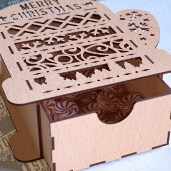 Intra απο ξύλο plywood 3mm-4mm πάχος Χριστουγεννιάτικο κουτί | CNC Δίασταση 15x15 cm INTRAFABR-86353739 - Image 1