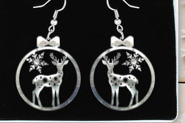 1757618985_Christmas-Deer-Earrings-Laser-Cut-Graphics-111373499-1-1