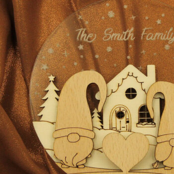 Intra απο ξύλο plywood 3mm-4mm πάχος Χριστουγεννιάτικο στολίδι Gnome Family Δίασταση 3x3 cm INTRAFABR-82458258 - Image 1