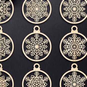 Intra απο ξύλο plywood 3mm-4mm πάχος Χριστουγεννιάτικο στολίδι Δίασταση 8x8 cm INTRAFABR-79666808 - Image 1