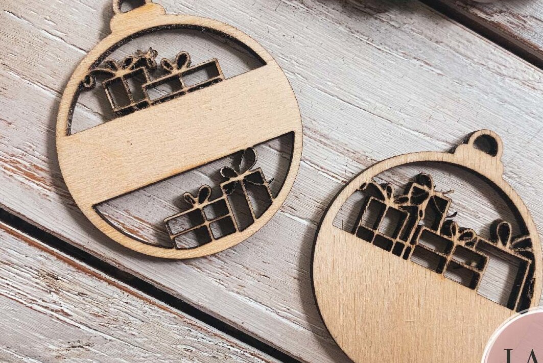 Intra απο ξύλο plywood 3mm-4mm πάχος Κενό στολίδι Χριστουγεννιάτικων δώρων Δίασταση 8x8 cm INTRAFABR-72168200