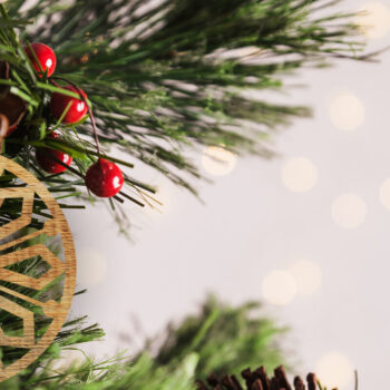 Intra απο ξύλο plywood 3mm-4mm πάχος - Στολίδι Χριστουγεννιάτικου Δέντρου με Laser Cut  Δίασταση 6x6 cm INTRAFABR-48621166 - Image 1