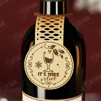 Intra απο ξύλο plywood 3mm-4mm πάχος - Χριστουγεννιάτικο μπουκάλι κρασιού Ετικέτα | Δώρο διακοπών Δίασταση 15x15 cm INTRAFABR-111360966 - Image 1