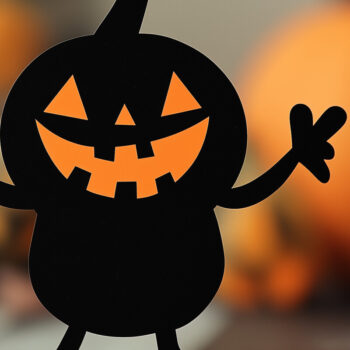 Intra απο ξύλο plywood 3mm-4mm πάχος - Cricut Halloween Χορευτικός Χαρακτήρας Δίασταση 4x4 cm INTRAFABR-107736408 - Image 1