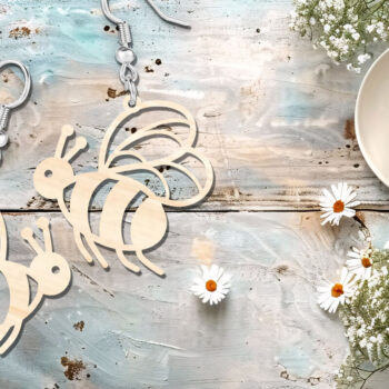 Intra απο ξύλο plywood 3mm-4mm πάχος - Χαριτωμένα Σκουλαρίκια Μέλισσας |  μέλισσας Δίασταση 900x900 cm INTRAFABR-118478953 - Image 2