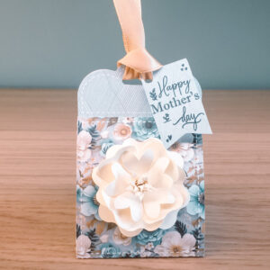 Intra απο ξύλο plywood 3mm-4mm πάχος - Χαριτωμένη τριγωνική βάση λουλουδιών Δίασταση 8x12 cm INTRAFABR-102083204