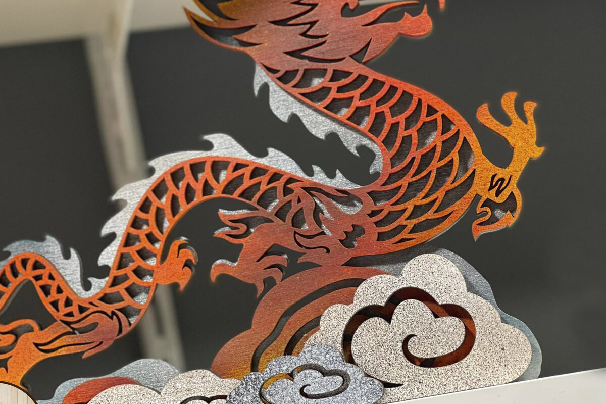 Intra απο ξύλο plywood 3mm-4mm πάχος -  κοπής με λέιζερ Dragon CINESE NEW YEAR Δίασταση 9x8 cm INTRAFABR-21495440
